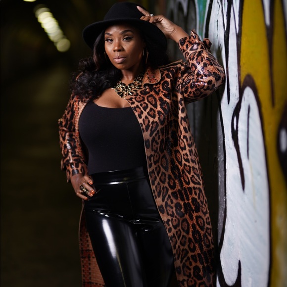 Meet your Posher, Jasmine - Picture 2 of 2